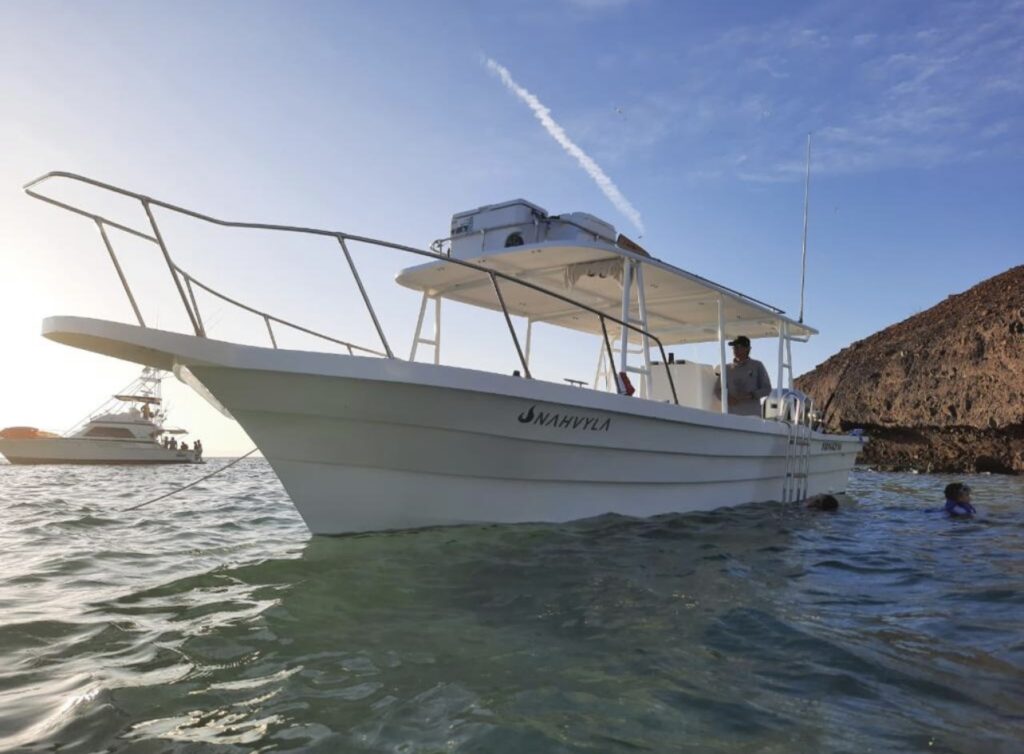 Panga Abaroa- Classic Mexican for up to 15 people - Lover Lips Yachts Lover Lips Yachts