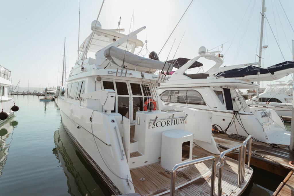 Yate Escorpium-4 - Lover lips