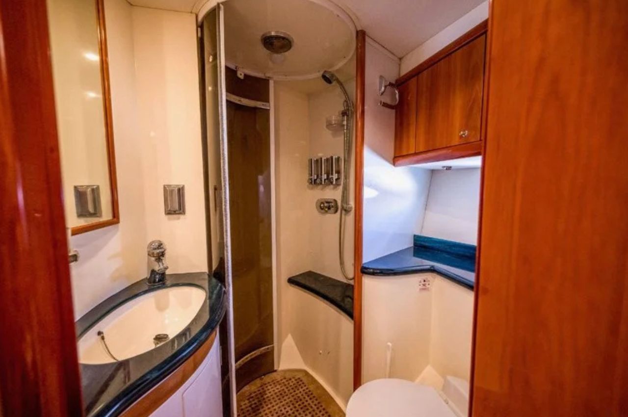 Slider 8 7% | Luxury Yacht Charter La Paz - Lover Lips Yachts 💋