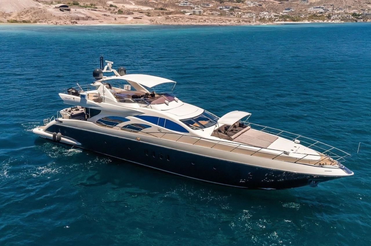 Aziimut 98% | Luxury Yacht Charter La Paz - Lover Lips Yachts 💋
