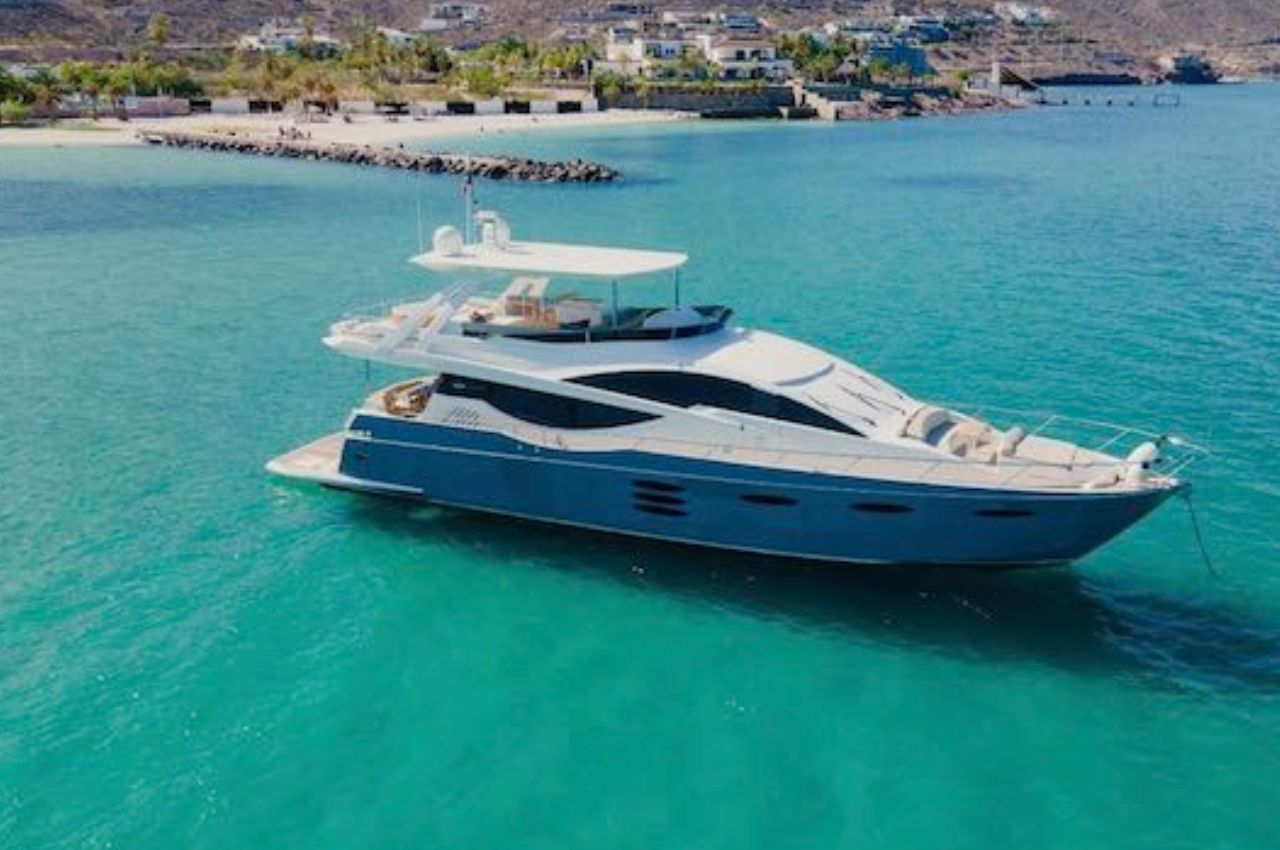 Numarine 80% | Luxury Yacht Charter La Paz - Lover Lips Yachts 💋