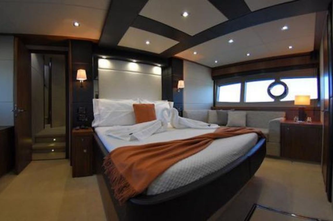 Sunseeker 55 1% | Luxury Yacht Charter La Paz - Lover Lips Yachts 💋