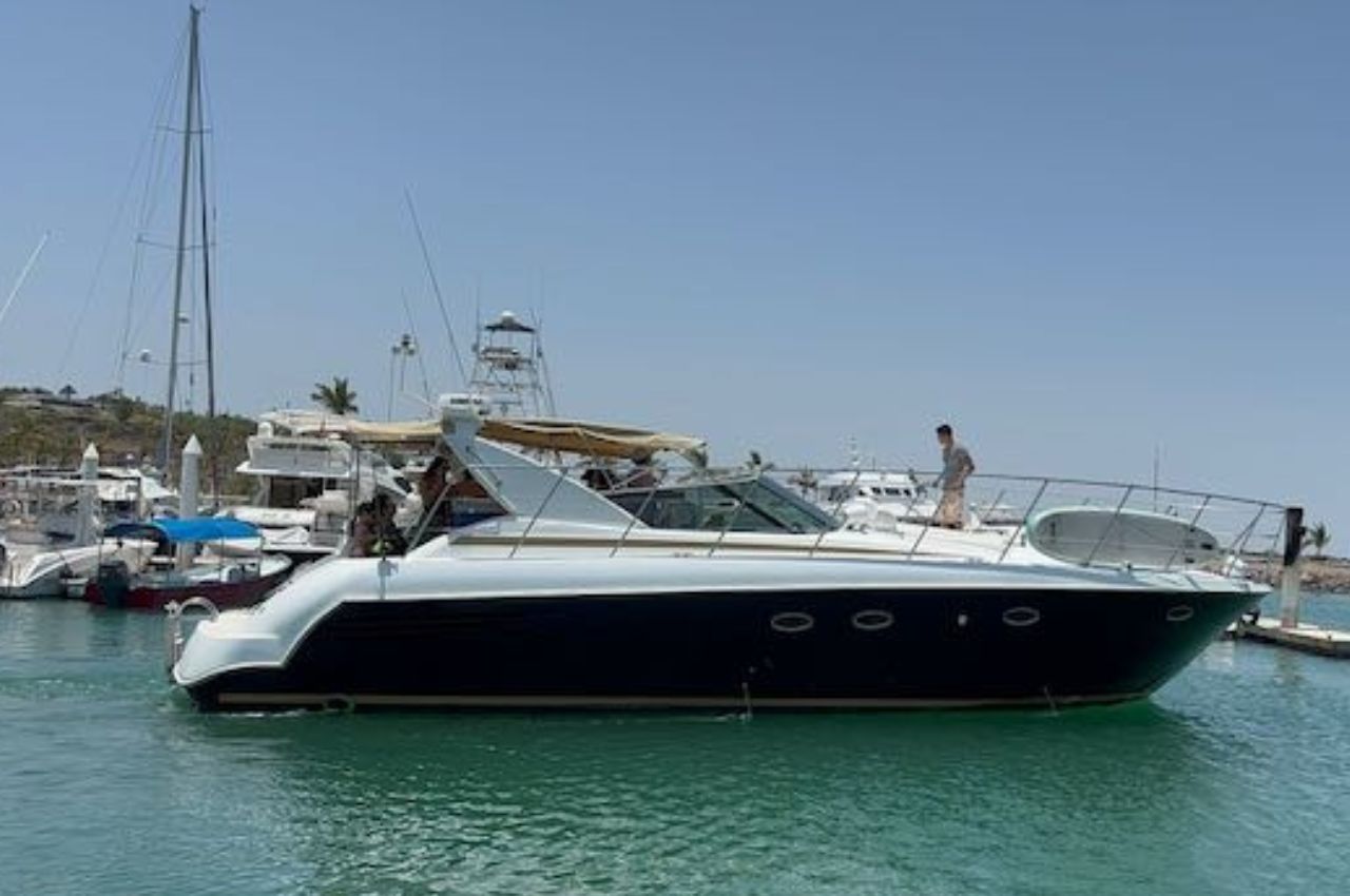 Sunseeker 75% | Luxury Yacht Charter La Paz - Lover Lips Yachts 💋