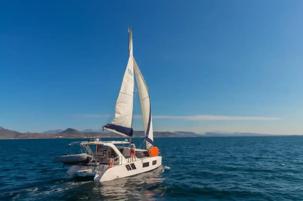 Catamaran 35 Europa (1)