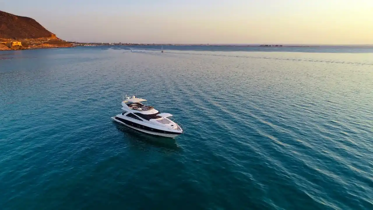 Sunseeker 66 (1)