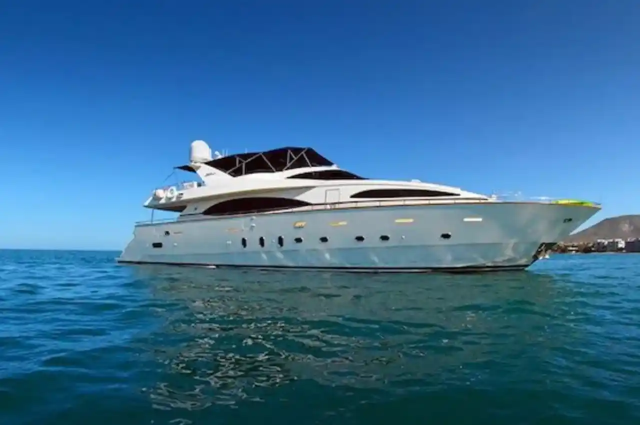 Azimut-100 - Loverslips