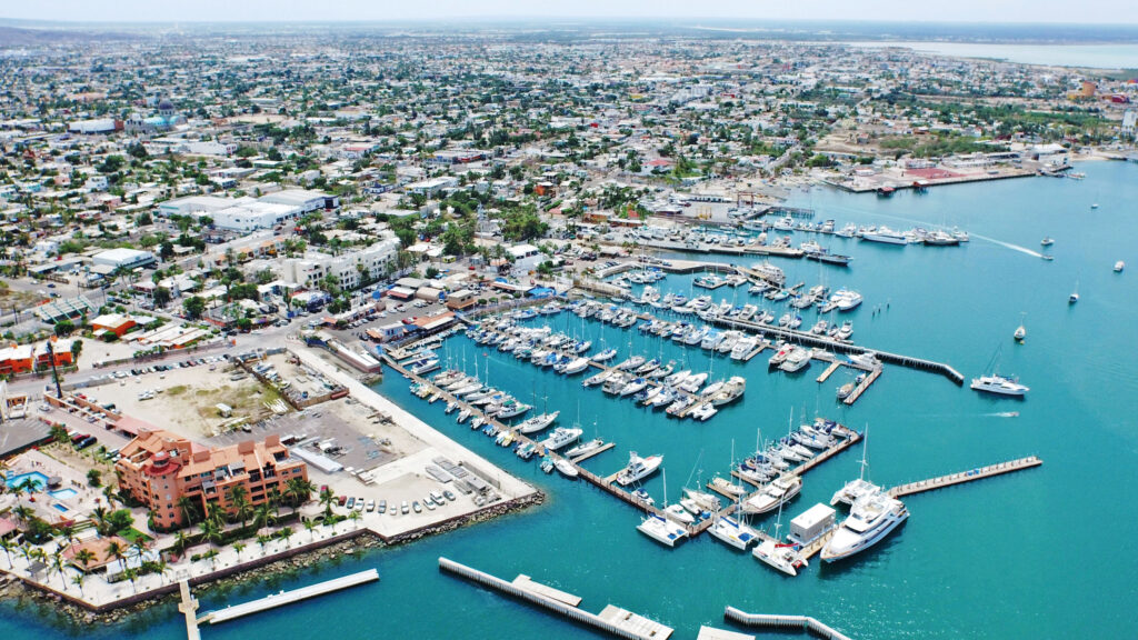 Luxury Yacht Charter La Paz/Lover Lips Yachts