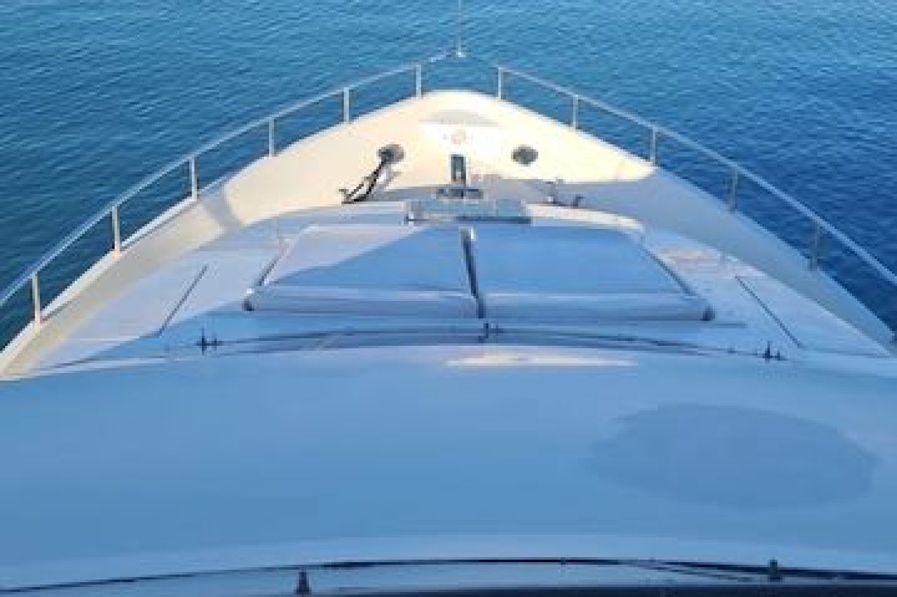 Azimut 70