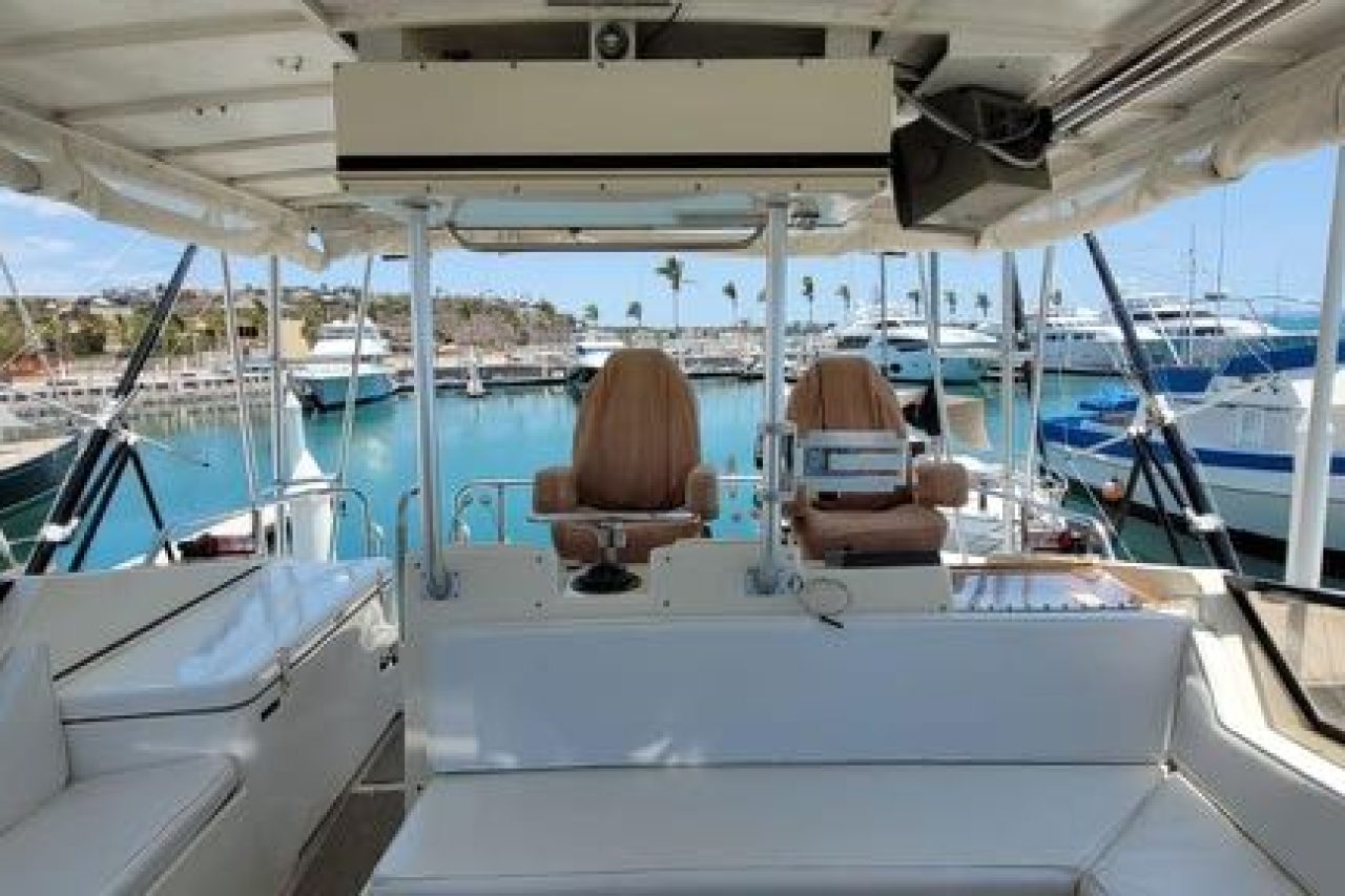 Hatteras 50 (15)